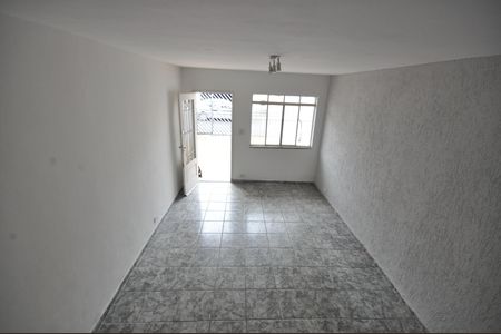 Sala de casa para alugar com 2 quartos, 300m² em Parque Edu Chaves, São Paulo