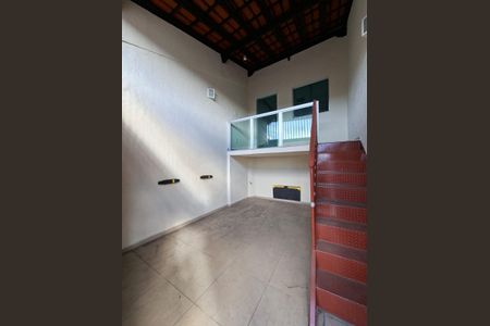 Área externa de casa para alugar com 3 quartos, 100m² em Alípio de Melo, Belo Horizonte