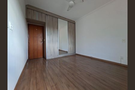 Quarto de casa para alugar com 3 quartos, 100m² em Alípio de Melo, Belo Horizonte