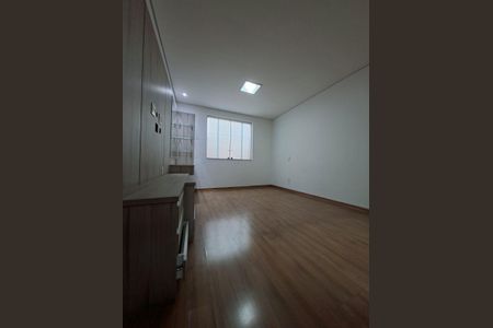 Quarto de casa para alugar com 3 quartos, 100m² em Alípio de Melo, Belo Horizonte