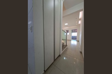 Sala de casa para alugar com 3 quartos, 100m² em Alípio de Melo, Belo Horizonte