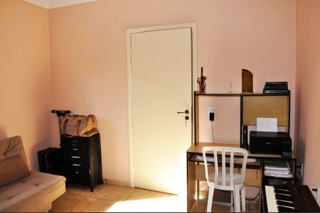 Casa à venda com 120m², 4 quartos e 2 vagas Casa à venda com 120m², 4 quartos e 2 vagasDetalhe - Quarto 03