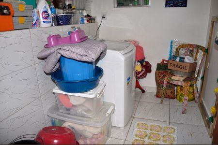 Casa à venda com 120m², 4 quartos e 2 vagas Casa à venda com 120m², 4 quartos e 2 vagasDetalhe - Área de Serviço