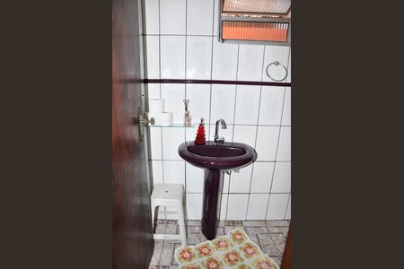 Casa à venda com 120m², 4 quartos e 2 vagas Casa à venda com 120m², 4 quartos e 2 vagasDetalhe - Edícola - Suíte