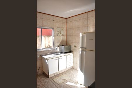 Casa à venda com 120m², 4 quartos e 2 vagas Casa à venda com 120m², 4 quartos e 2 vagasDetalhe - Edícola - Cozinha