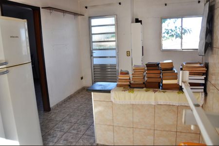 Casa à venda com 120m², 4 quartos e 2 vagas Casa à venda com 120m², 4 quartos e 2 vagasDetalhe - Edícola - Cozinha