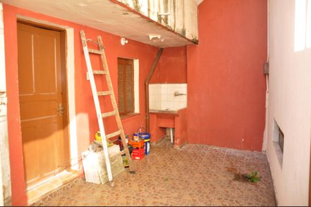 Casa à venda com 120m², 4 quartos e 2 vagas Casa à venda com 120m², 4 quartos e 2 vagasDepósito
