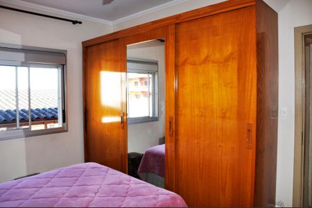Casa à venda com 120m², 4 quartos e 2 vagas Casa à venda com 120m², 4 quartos e 2 vagasDetalhe - Quarto 01