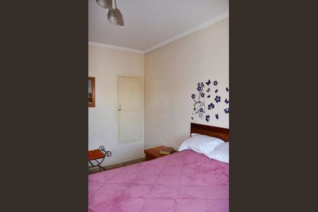 Casa à venda com 120m², 4 quartos e 2 vagas Casa à venda com 120m², 4 quartos e 2 vagasDetalhe - Quarto 01