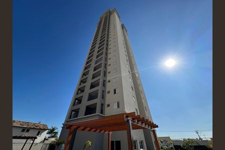 Apartamento para alugar com 64m², 2 quartos e 2 vagas Apartamento para alugar com 64m², 2 quartos e 2 vagasFachada do bloco