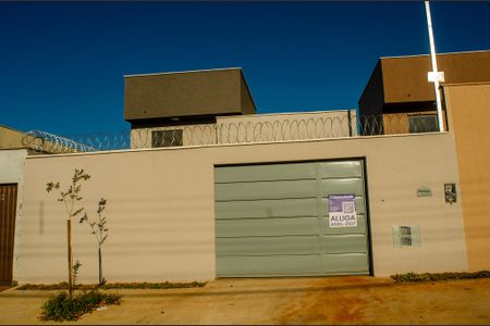 Fachada  de casa à venda com 2 quartos, 95m² em Jardim Novo Mundo, Goiânia