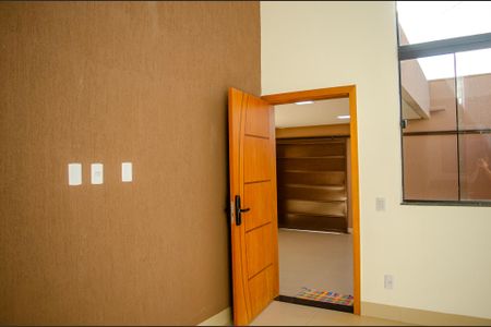 Casa à venda com 2 quartos, 95m² em Jardim Novo Mundo, Goiânia
