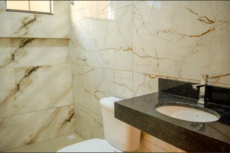 Casa à venda com 95m², 2 quartos e sem vaga