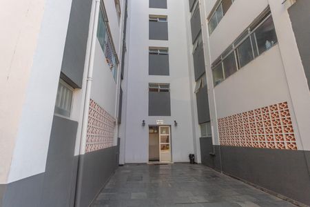 Apartamento à venda com 69m², 3 quartos e 1 vaga Apartamento à venda com 69m², 3 quartos e 1 vagaFachada do bloco