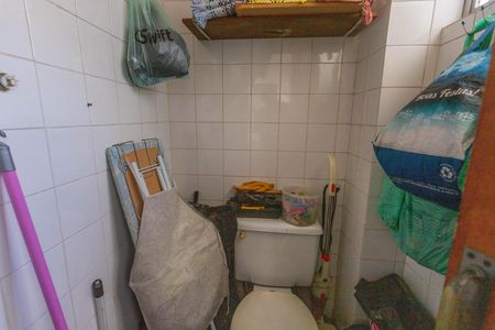 Apartamento à venda com 69m², 3 quartos e 1 vaga Apartamento à venda com 69m², 3 quartos e 1 vagaBanheiro de serviço