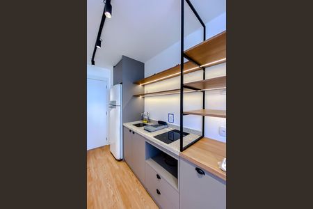 Cozinha de apartamento para alugar com 1 quarto, 26m² em Perdizes, São Paulo