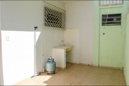 Casa à venda com 432m², 5 quartos e 4 vagasÁrea de Serviço 2
