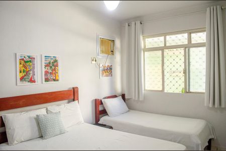 Casa à venda com 432m², 5 quartos e 4 vagasSuíte 2