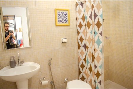 Casa à venda com 432m², 5 quartos e 4 vagasBanheiro da Suíte 2