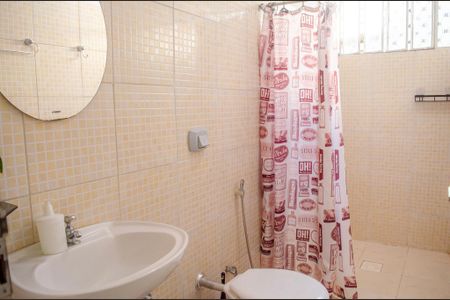 Casa à venda com 432m², 5 quartos e 4 vagasBanheiro 4
