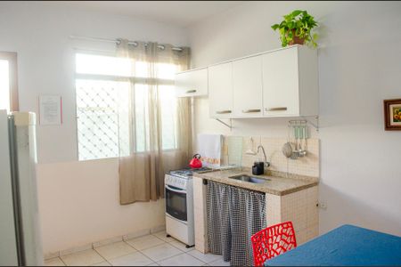 Casa à venda com 432m², 5 quartos e 4 vagasCozinha 3
