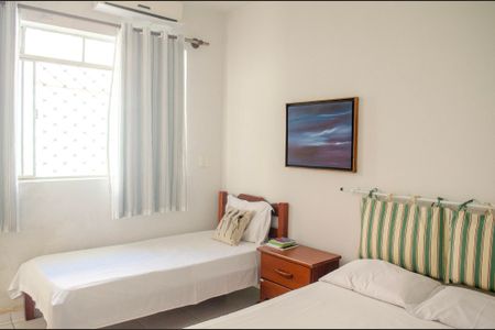 Casa à venda com 432m², 5 quartos e 4 vagasSuíte 1