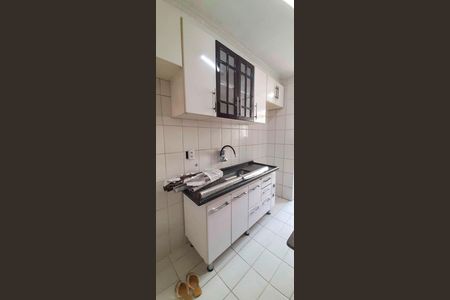 Cozinha de apartamento para alugar com 2 quartos, 51m² em Santa Maria, Osasco
