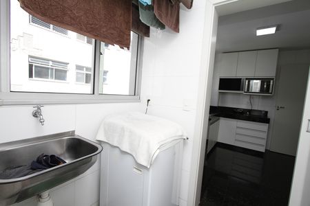 Apartamento à venda com 77m², 3 quartos e 2 vagasÁrea de Serviço