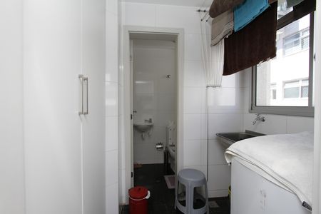 Apartamento à venda com 77m², 3 quartos e 2 vagasÁrea de Serviço