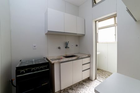 Cozinha de apartamento para alugar com 1 quarto, 61m² em Funcionários, Belo Horizonte