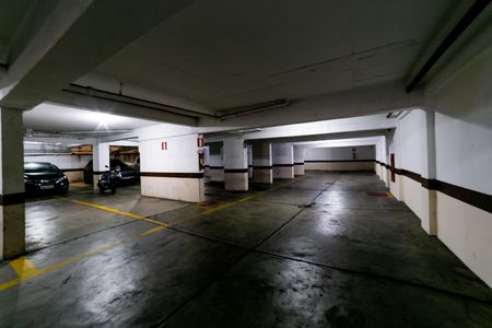 Garagem de apartamento para alugar com 1 quarto, 61m² em Funcionários, Belo Horizonte