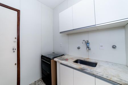 Cozinha de apartamento para alugar com 1 quarto, 61m² em Funcionários, Belo Horizonte