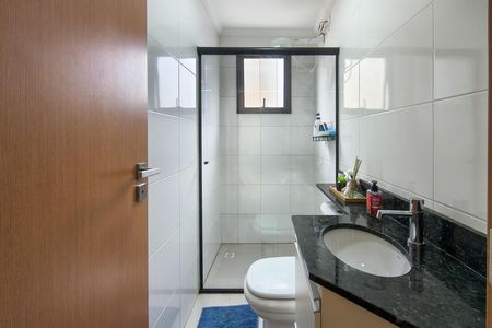 Apartamento para alugar com 80m², 2 quartos e 2 vagas Apartamento para alugar com 80m², 2 quartos e 2 vagasBanheiro