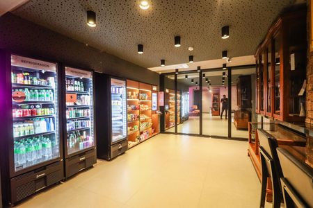 Studio à venda com 20m², 1 quarto e sem vaga Studio à venda com 20m², 1 quarto e sem vagaMini Mercado