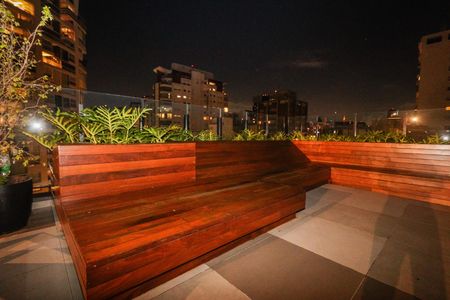 Studio à venda com 20m², 1 quarto e sem vaga Studio à venda com 20m², 1 quarto e sem vagaÁrea comum - Piscina