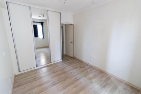 QUARTO  de apartamento à venda com 1 quarto, 45m² em Vila Jequitibas, Campinas