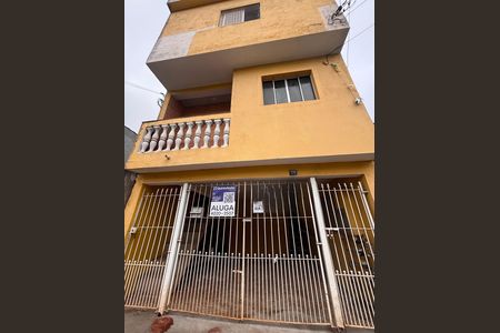 Fachada de casa para alugar com 1 quarto, 60m² em Jardim do Triunfo, Guarulhos