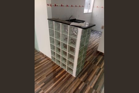 Cozinha de apartamento para alugar com 2 quartos, 45m² em Jardim das Margaridas, Salvador