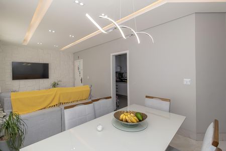 Sala de apartamento à venda com 3 quartos, 90m² em Santa Amelia, Belo Horizonte