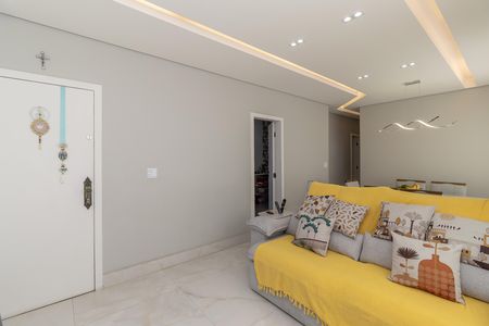 Sala de apartamento à venda com 3 quartos, 90m² em Santa Amelia, Belo Horizonte