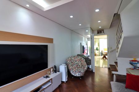 Sala de casa de condomínio para alugar com 3 quartos, 120m² em Demarchi, São Bernardo do Campo
