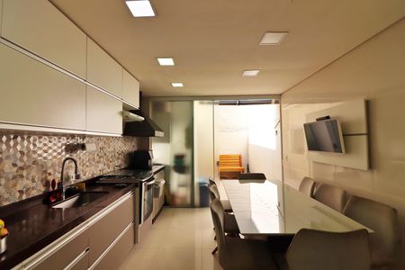 Casa de condomínio para alugar com 120m², 3 quartos e 1 vagaCozinha 