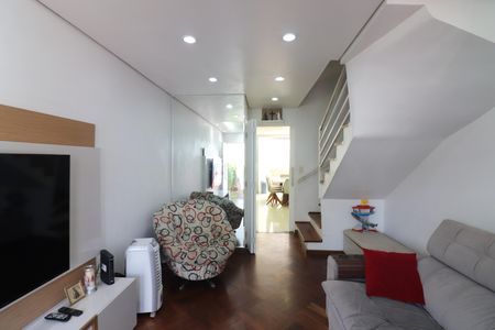 Sala de casa de condomínio para alugar com 3 quartos, 120m² em Demarchi, São Bernardo do Campo