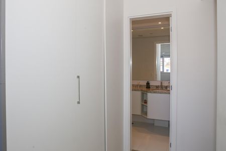 Apartamento à venda com 66m², 2 quartos e 2 vagas Apartamento à venda com 66m², 2 quartos e 2 vagasSuíte