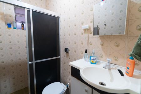 Casa à venda com 100m², 2 quartos e 2 vagas Casa à venda com 100m², 2 quartos e 2 vagasCasa 1 - Banheiro