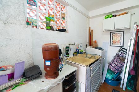 Casa à venda com 100m², 2 quartos e 2 vagas Casa à venda com 100m², 2 quartos e 2 vagasCasa 1 - Área de Serviço