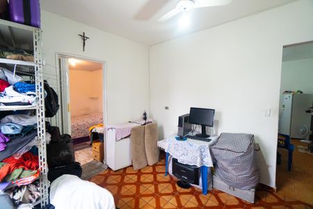 Casa à venda com 100m², 2 quartos e 2 vagas Casa à venda com 100m², 2 quartos e 2 vagasCasa 2 - Sala