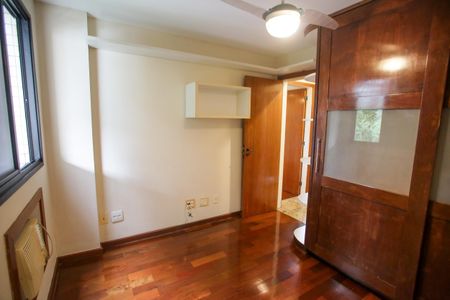 Apartamento à venda com 86m², 3 quartos e 2 vagasQuarto 2