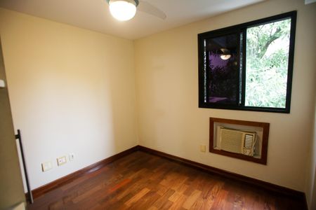 Apartamento à venda com 86m², 3 quartos e 2 vagasQuarto 2