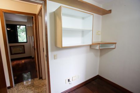 Apartamento à venda com 86m², 3 quartos e 2 vagasQuarto 3